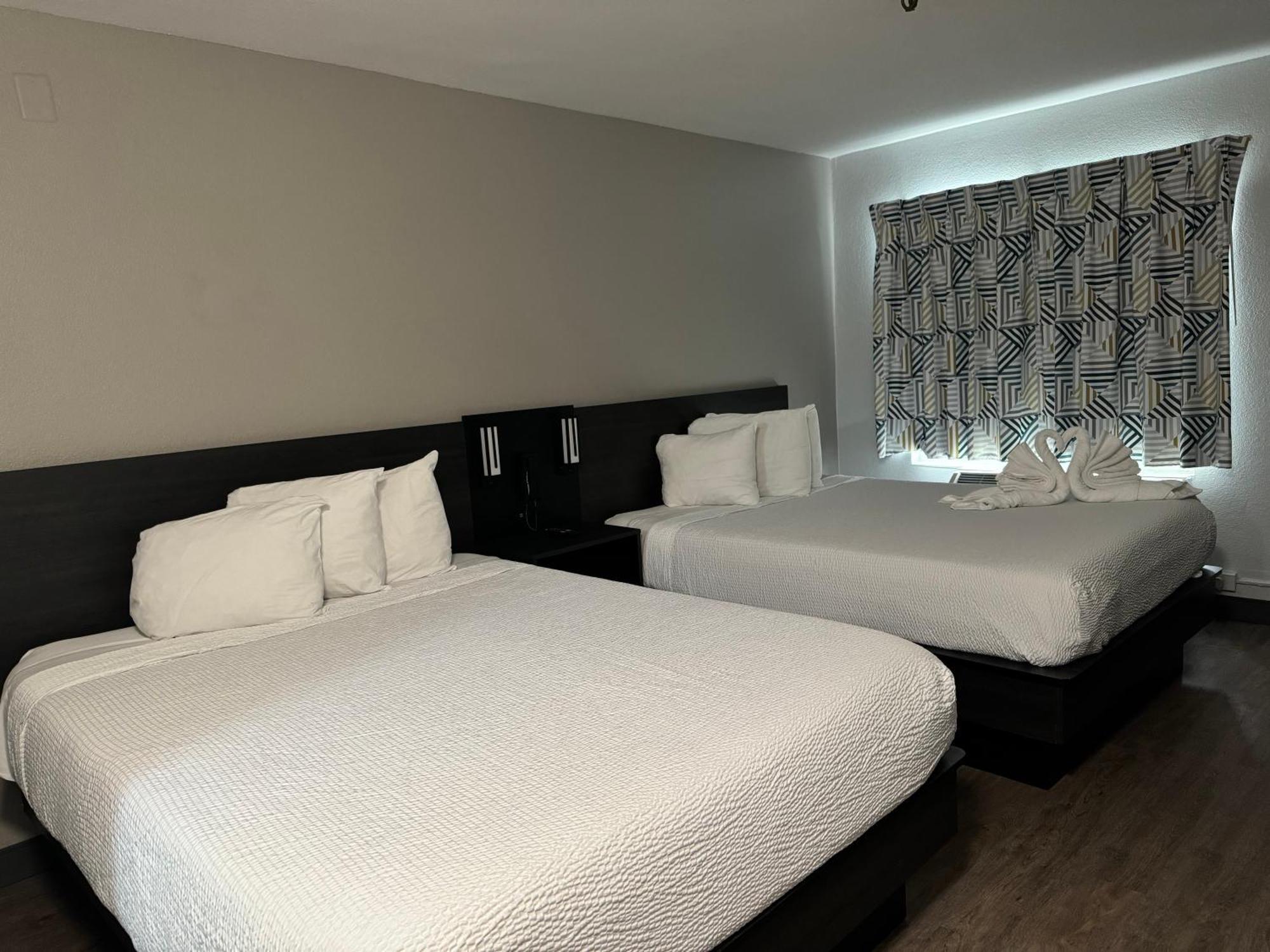 6 Hollywood Motel Los Angeles