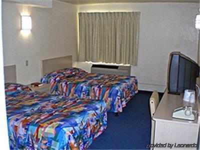 Motel 6 Hollywood 2*