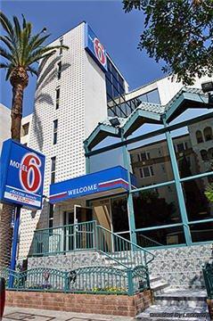 6 Hollywood Motel 2*