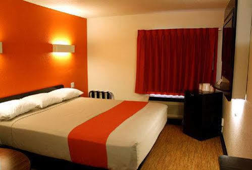 6 Hollywood 2* Los Angeles
