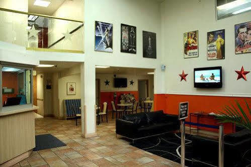 6 Hollywood Motel Los Angeles